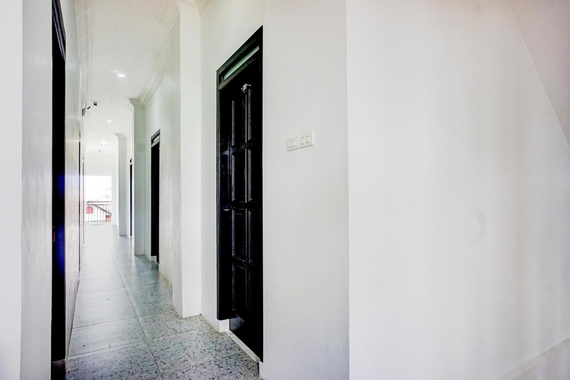 Capital O 94254 Dental Inn Banda Aceh Exteriér fotografie